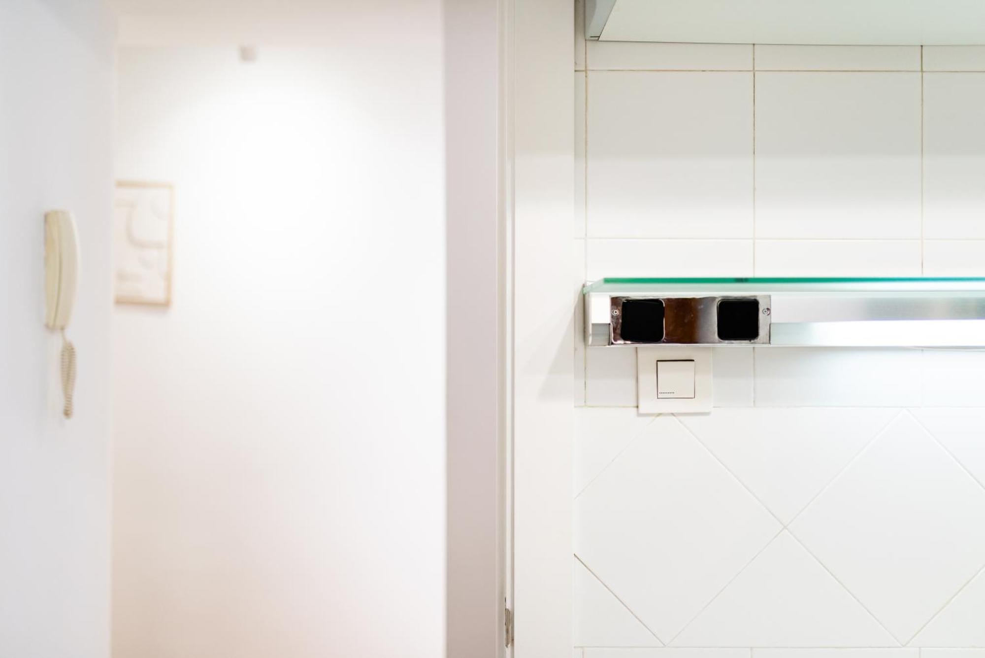 Moderno Apartamento En Granada Centro Kültér fotó