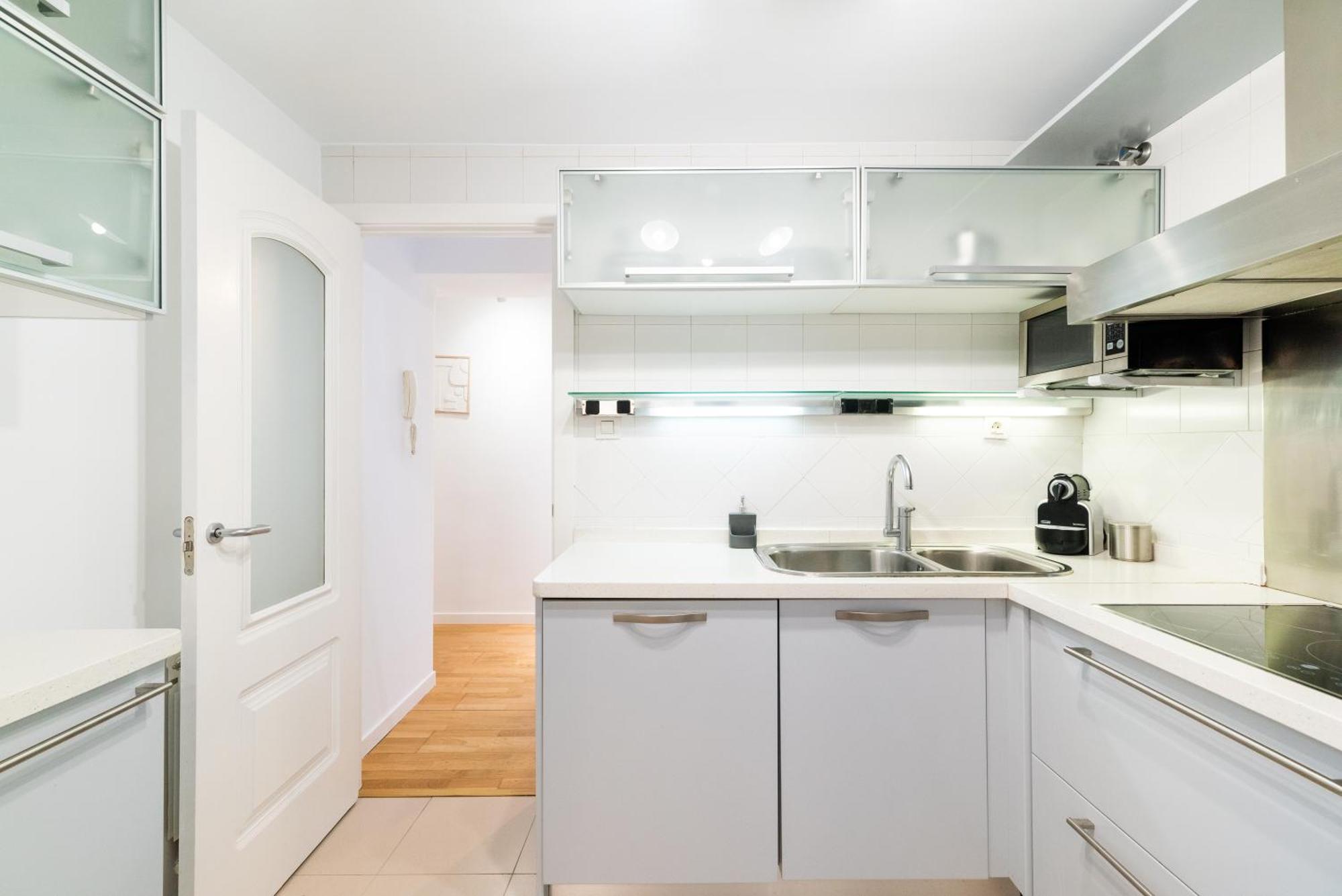 Moderno Apartamento En Granada Centro Kültér fotó