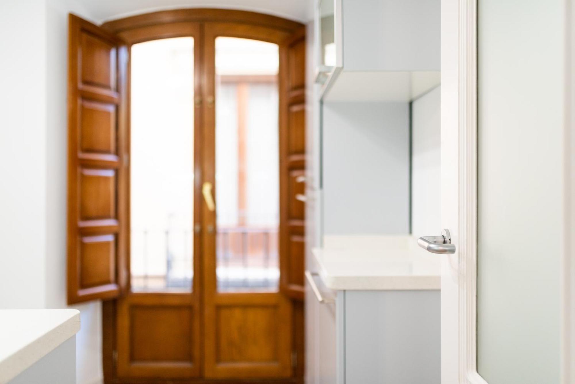 Moderno Apartamento En Granada Centro Kültér fotó