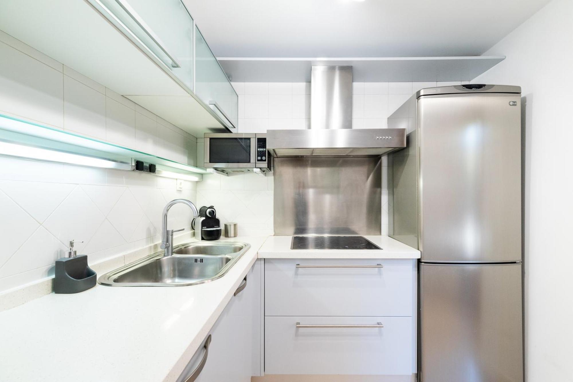 Moderno Apartamento En Granada Centro Kültér fotó