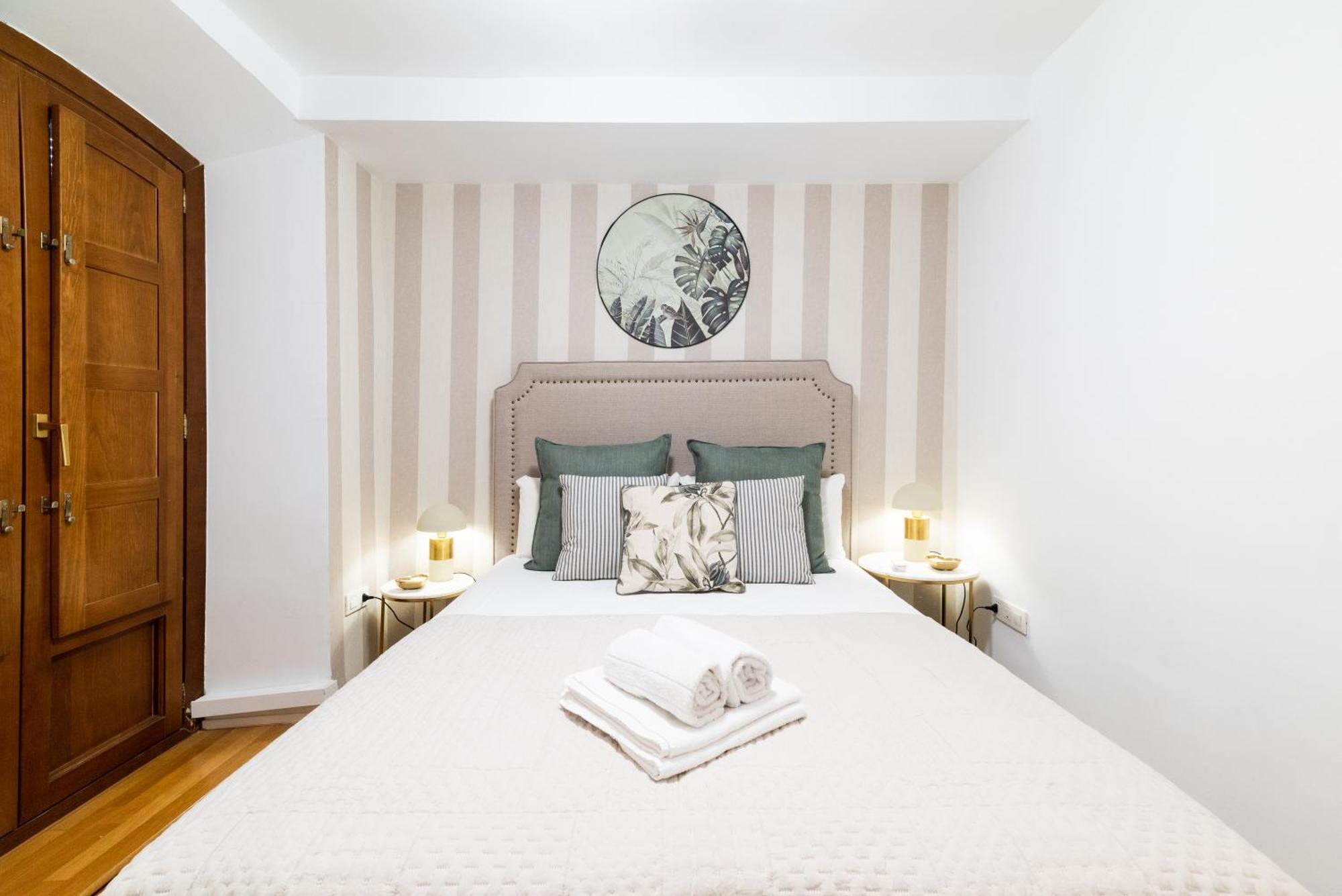 Moderno Apartamento En Granada Centro Kültér fotó